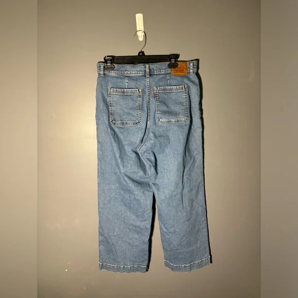 Levi’s Premium Ribcage Wide Leg Cropped Jeans Womens Size 31 - Picture 2 of 6